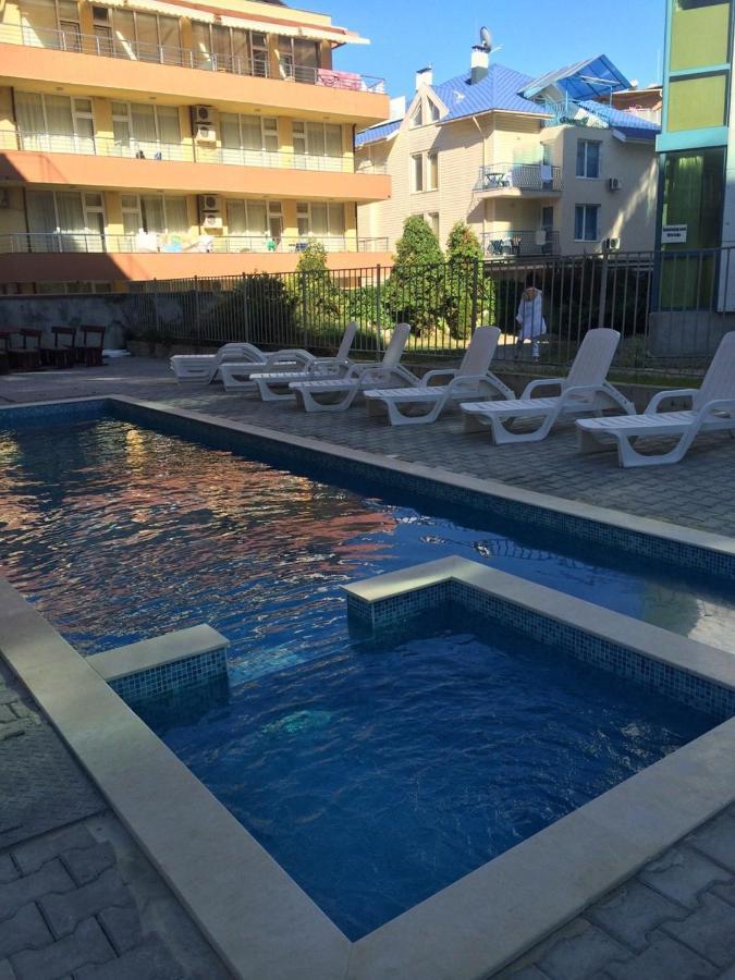 Guest Rooms Venera Primorsko Bagian luar foto