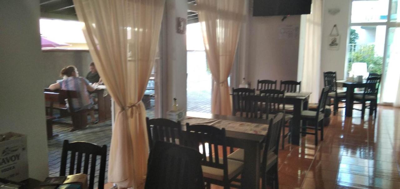 Guest Rooms Venera Primorsko Bagian luar foto